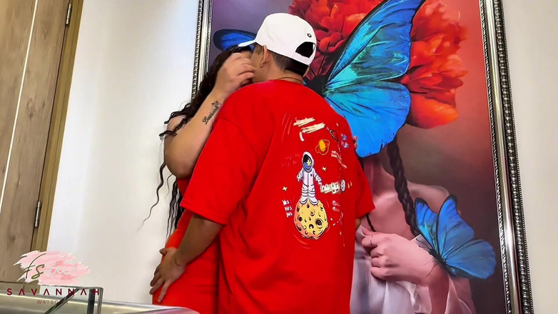 Savannah Watson: Збуджений бос зраджує своєму чоловікові зі співробітницею Саванною Ва