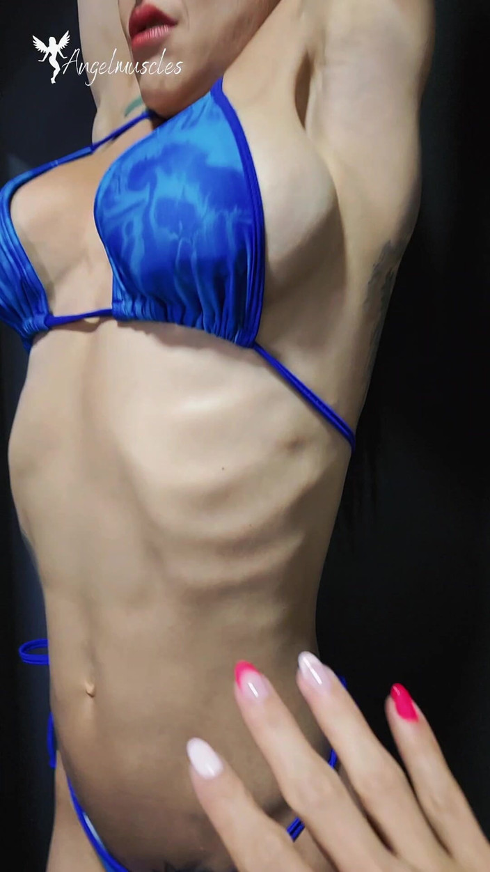 Angelmuscles: Visí mi žebra ven