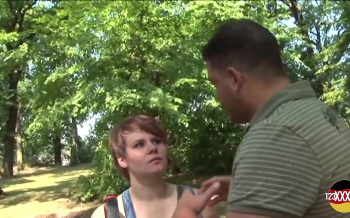 123XXX - Fucked Amateurs in Germany!: Kåt skank behöver en bra knull där