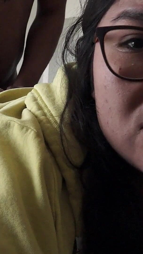 Dee in All Yellow (Dees Deepthroat)