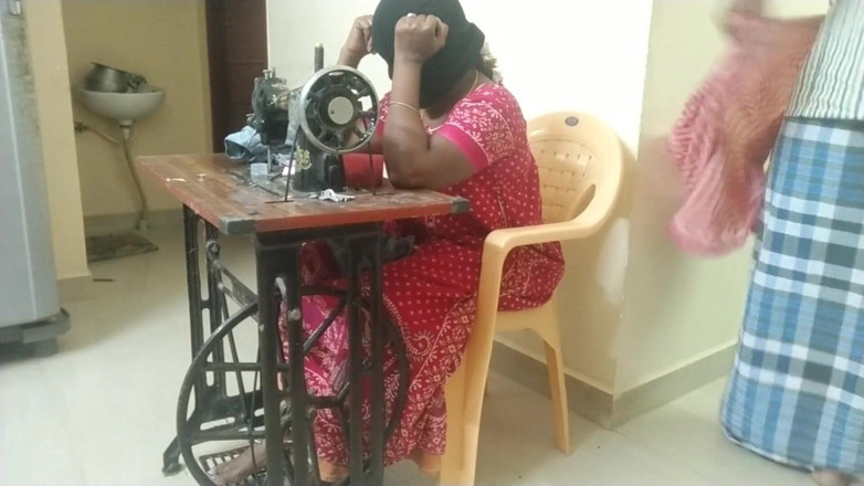 Saranya: दर्जी और पड़ोस का आदमी