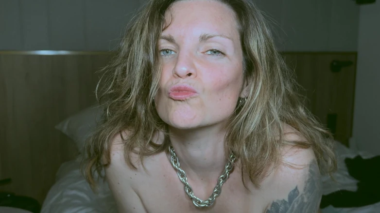 Marty and Wendy: I Fuck a MILF I Met at the Hotel Bar