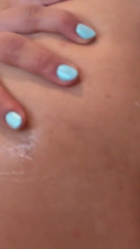 Hottie ngồi trên tinh ranh của bạn