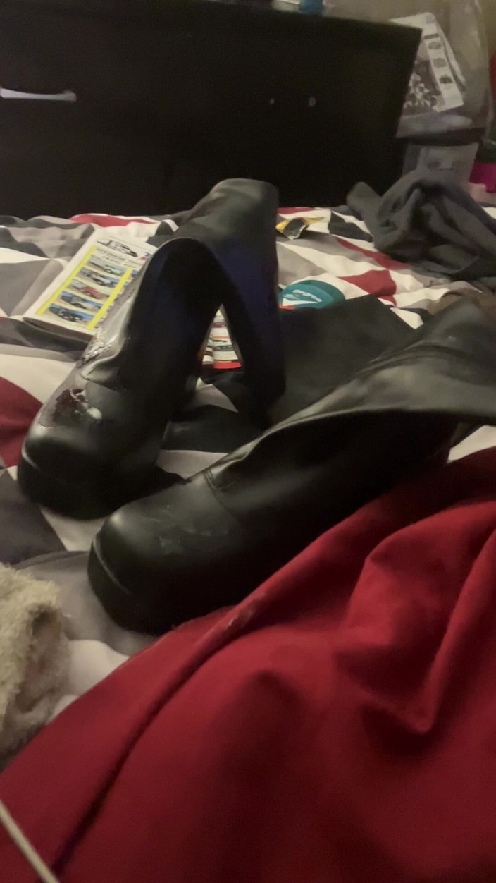 Ogareis mcgee: Grote papa slaat over haar leer