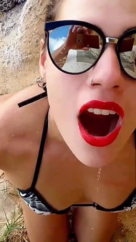 Compilation Drinking Pee!