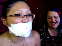 Selfgags classic: Učím malou Minu umění sebe dávení!