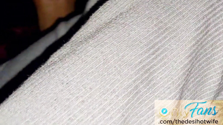 TheaDesiHotwife: Joder al estilo perrito mientras habla sucio sobre ser cornudo