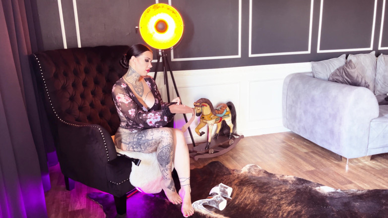 MissAlessaMilano: Fetish Femdom prsa