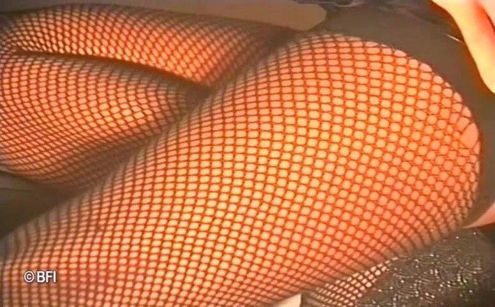 Mature Babes: Des salopes coquines se font baiser et facialiser sur DVD