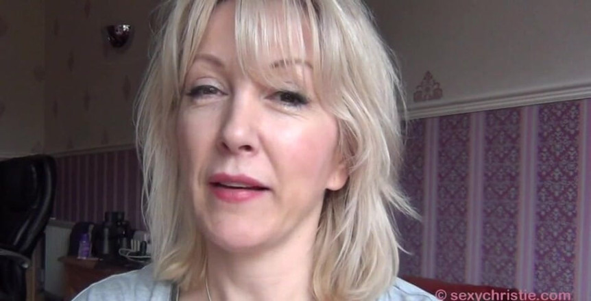 British Cougar: ภรรยานอกใจ ถูกกล้องจับได้