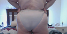 LaLaDelilah: Chlupatá bbw kráska.