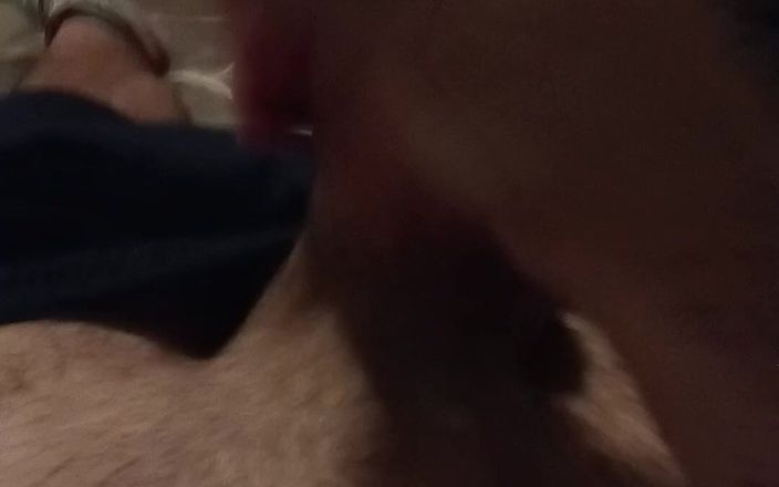 Straightboy: Un garçon solo se masturbe seul dans sa chambre