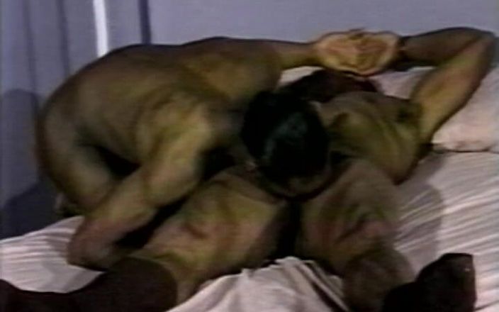 Gay RetroX VHS: Un intenso ragazzo unione di carne # 7