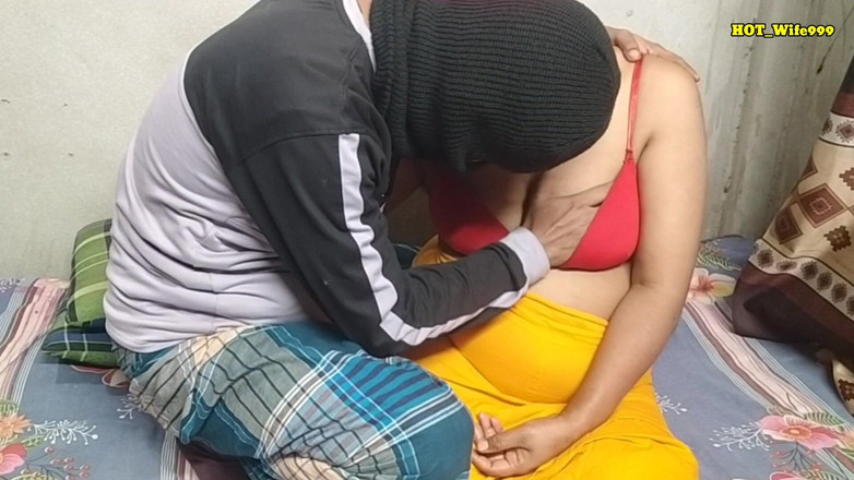 Hot_wife999: Village desi, femme sexy, première fois, poussée étroite, romance complète