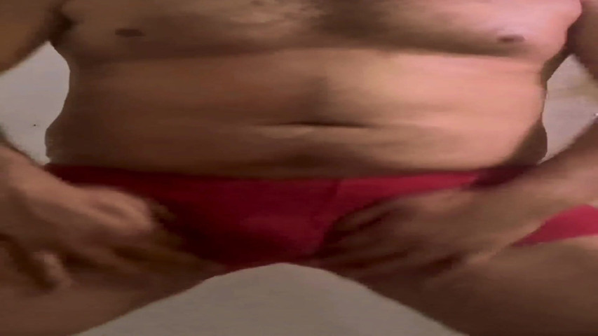Trying on New Tight Underwear (Robgrappler)