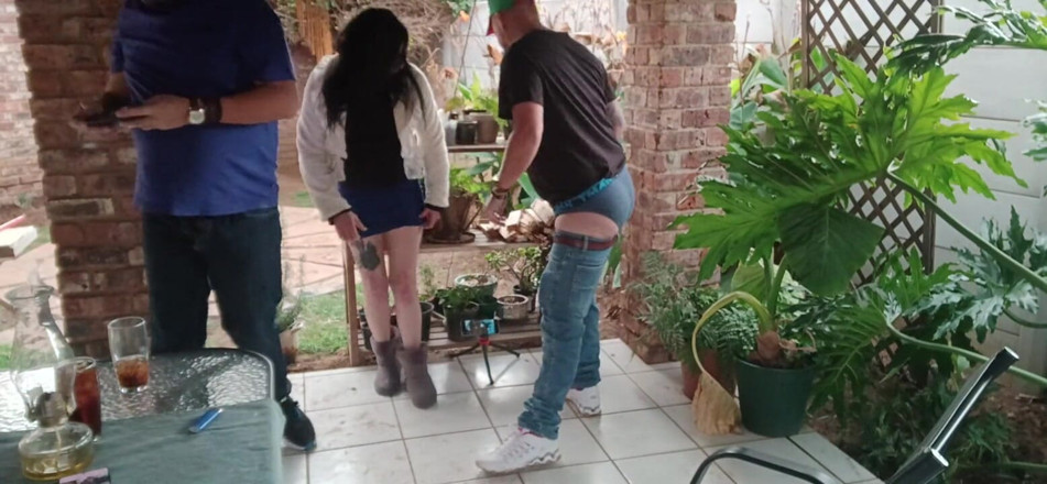 Bigjoefuckalott: Šukali jsme naši nevlastní sestru