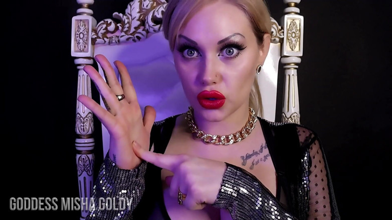 Goddess Misha Goldy: Loser berbatang kecil seperti anda sepatutnya membersihkan diri mereka!