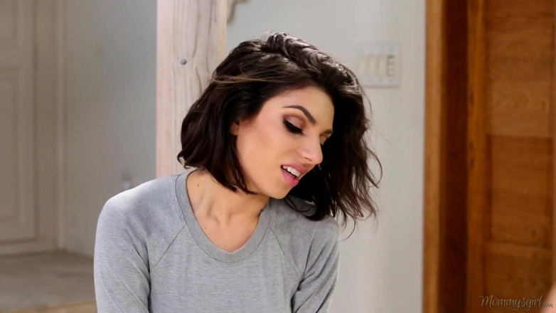 Mommy's Girl: Stepmommysgirl - eavesdropping on stepmommy: part one