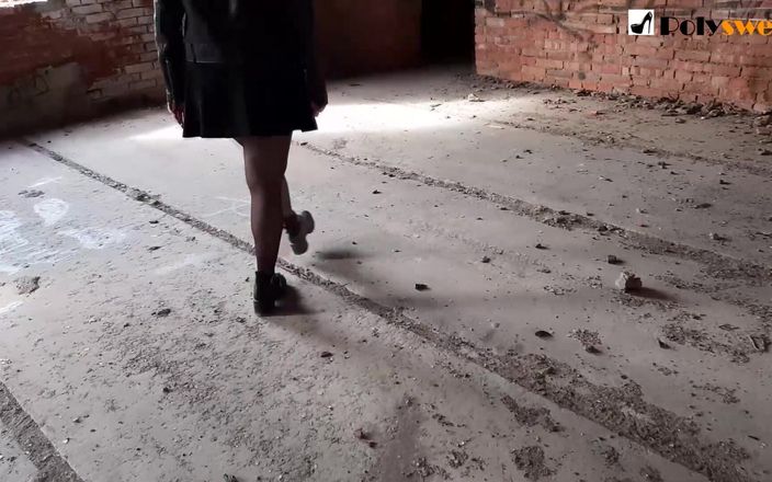 PolySweet: Een man in de kont neuken in een verlaten gebouw