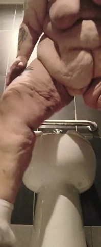 Grote Weenie en poesje stinken harder, beter sneller sterker