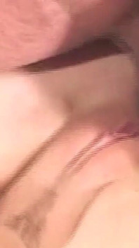 火辣金发女郎被喷射到脸上