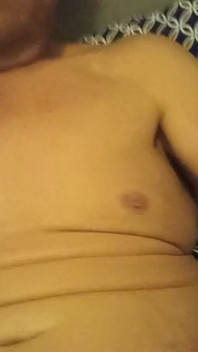 Masturbando En Mi Cama.