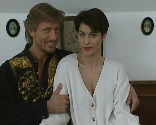 Porno Cloud: Clark incontra le bellezze.