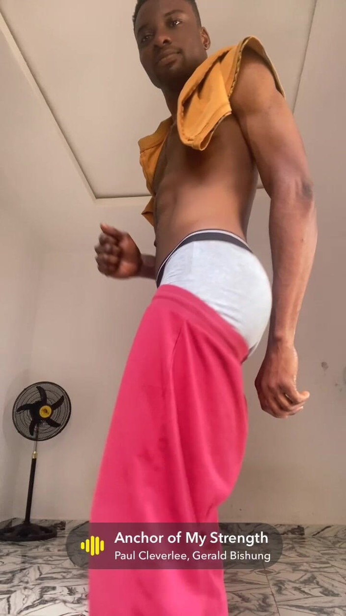 assdriller50: Weicher arsch