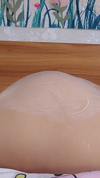 Saftig rövdyrkan med lotion