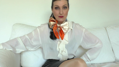 Sniffing Panties and Cumming! Lady Victoria Valente