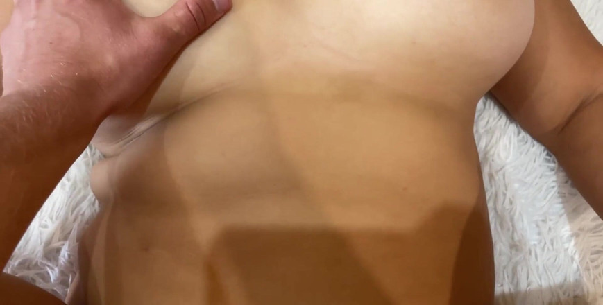 Lux Eva: 私のきついマンコをあなたのペニスで愛撫し、セックスを話します。楽しむ