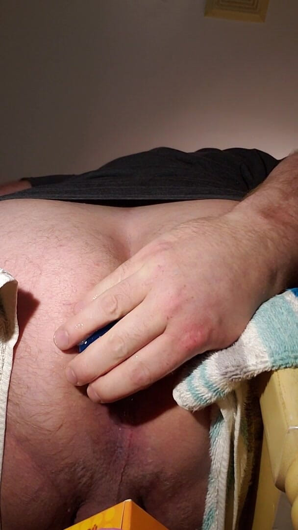 Charlieboy69: Tief anal 14-zoll-dildo
