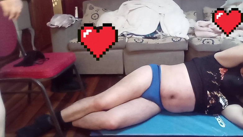 Mois Fantasys: Lovituri în burta sclavului