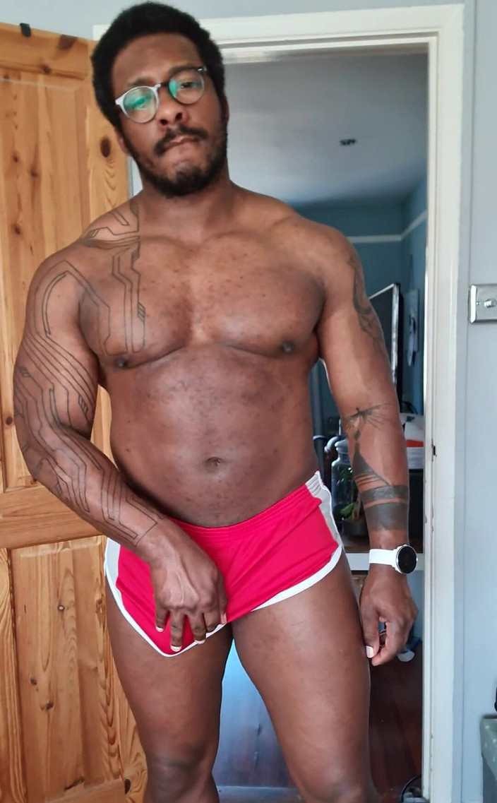 Amadeus: Red Shorts Big