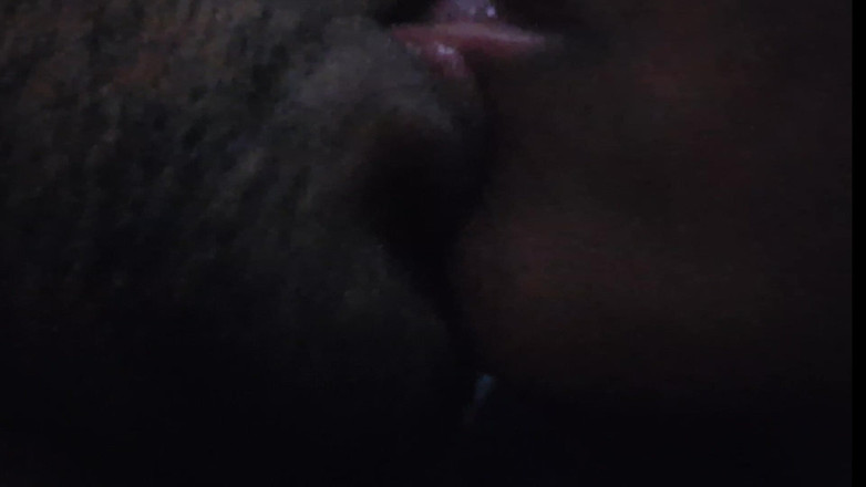 Busty Banuu: Büyük memeli baldız kayınbiraderi tarafından sikiliyor