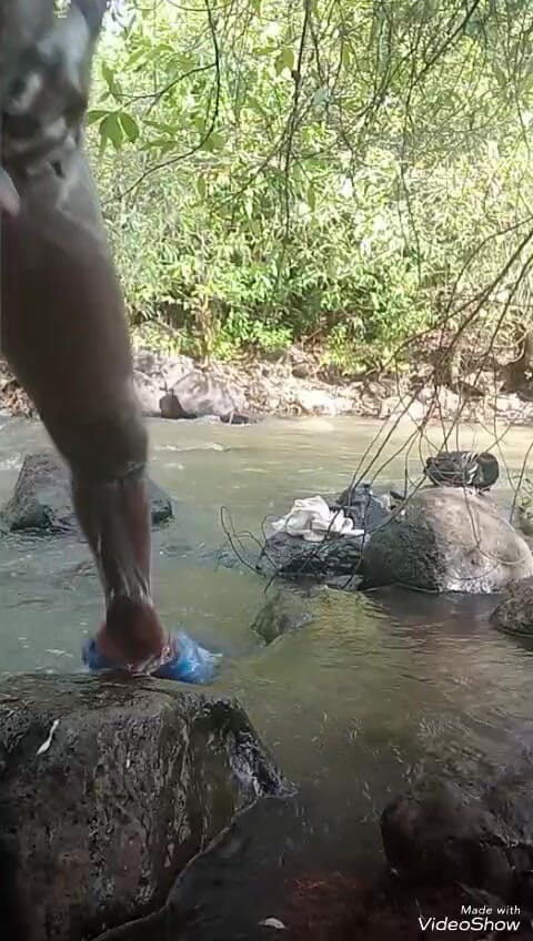 Sexyjayla254: Masturbation savonneuse, grosse bite noire, éjaculation à l’extérieur, partie 1