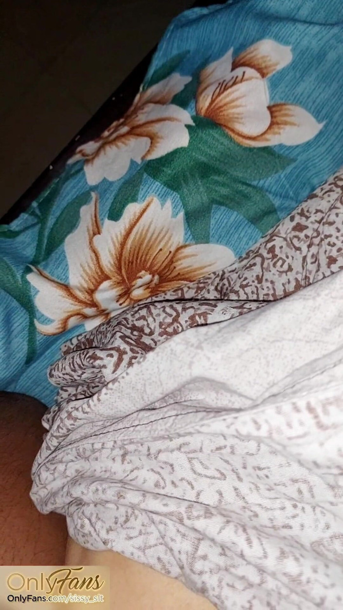 Sissy and hotwife: Je Baise Ma Demi-sœur La Nuit