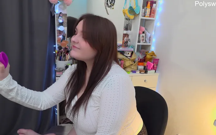 Polly Sweet: I'm Sexually Pleasuring a Guy Who's Not in the Frame