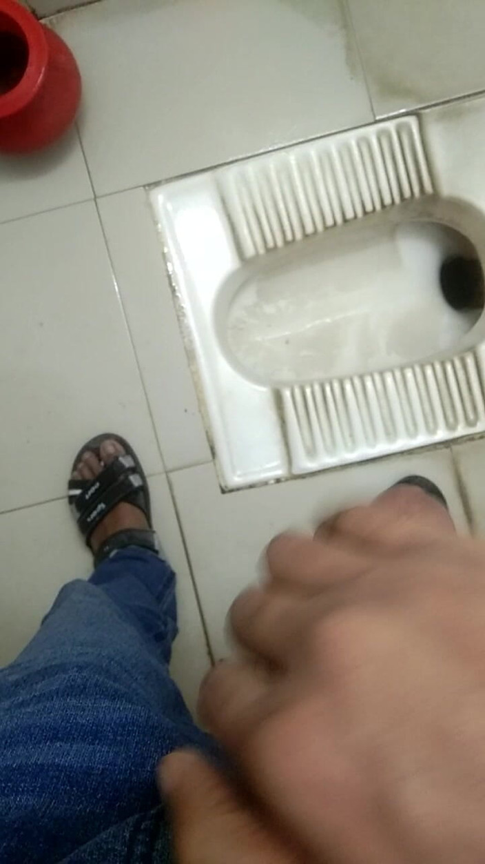 Viral_tiktokar: Saya benar-benar mahu berkongkek, jadi saya pergi ke bilik air
