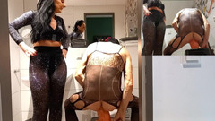 Lady Luciana Di Domizio: Ngentot pantatmu dengan kontol raksasa