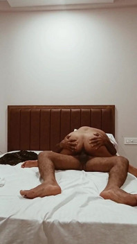 เพื่อนพ่อเลี้ยงโง่เย็ดฉันโหดๆ