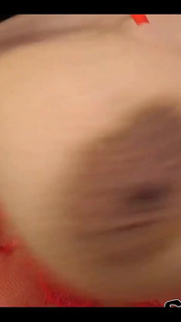 In sexy dessous in meinem zimmer lutsche ich lange meine dunklen harten nippel :) video 10:42 Minuten