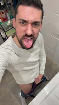Stepdaddy Jerking off