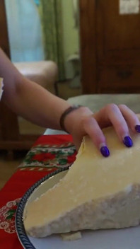 Sperme + parmesan : une explosion de saveurs