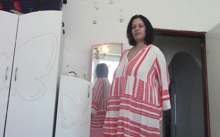 Randy and Deria: Milf před nakupováním