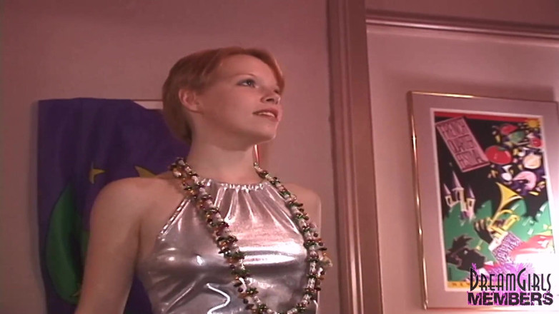 Dream Girls: She squirts all over the pace at Mardi Gras
