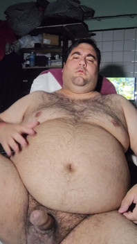 더 뚱뚱하고, 더 게으른 것