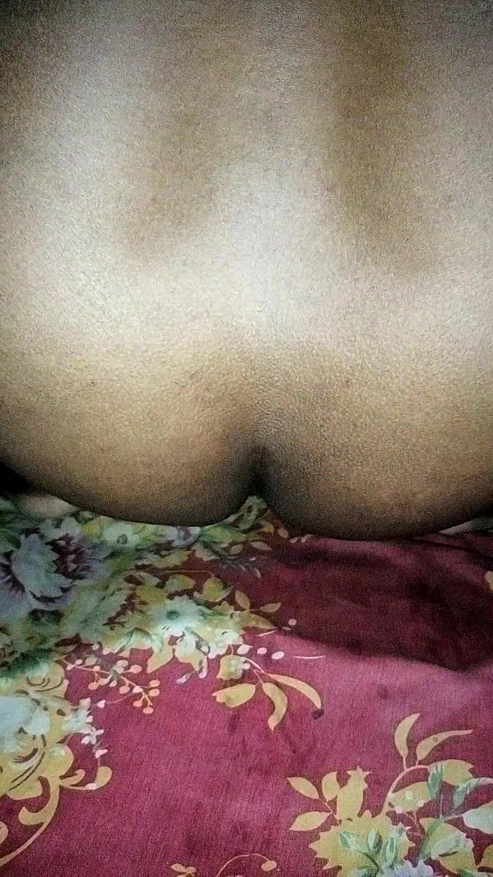 Sadia vabi: Sadia Vabi Is Fingaring