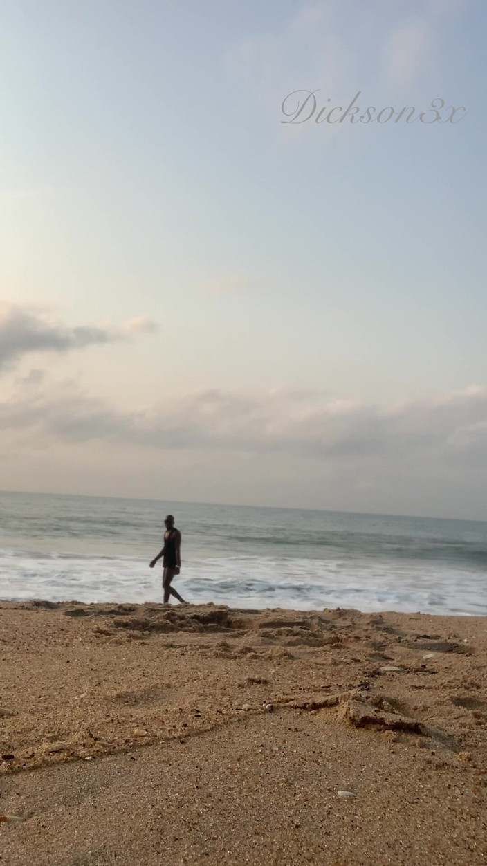 Dickass3x: Ancora sulla spiaggia divertirsi da solo