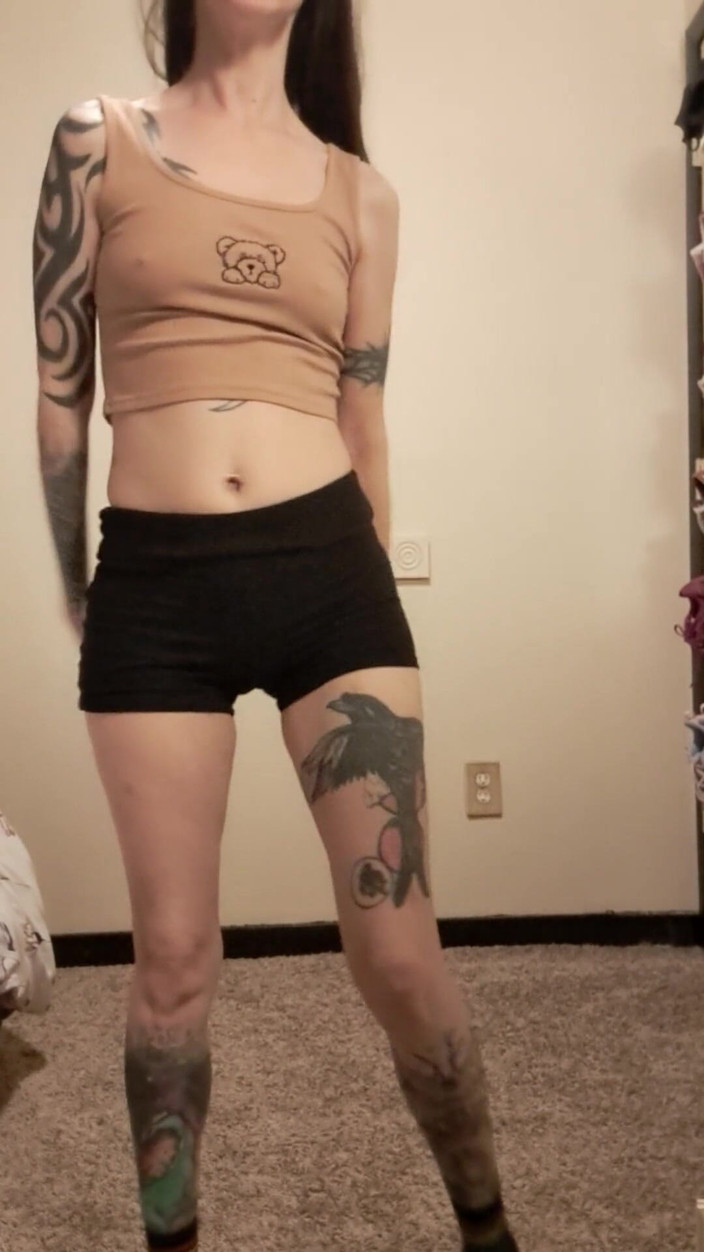 PandoraSG: बहिन गुलाम के लिए मटकाने वाले सबक